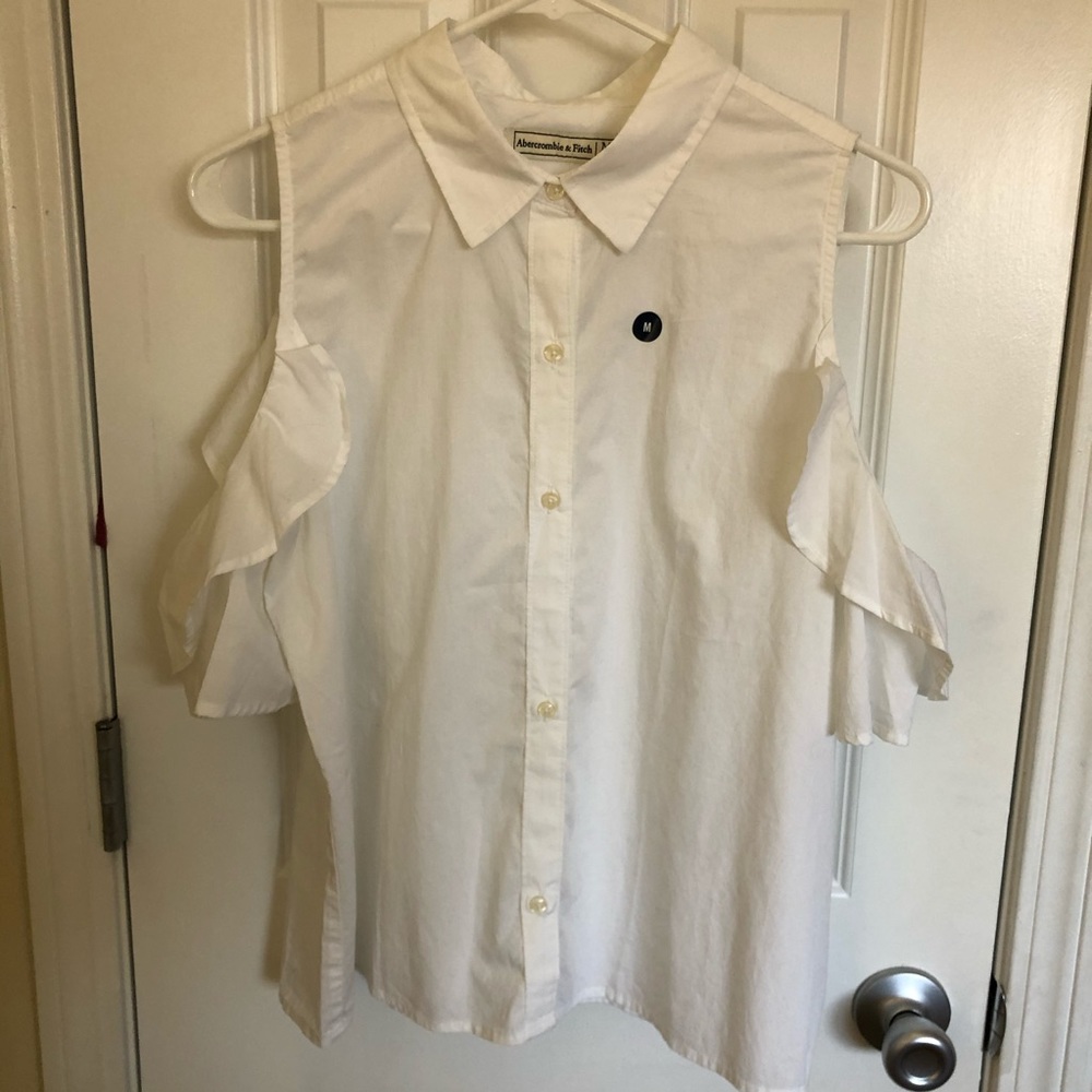 Abercrombie and Fitch cold shoulder blouse